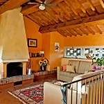 Sotto Colle - E Villa
