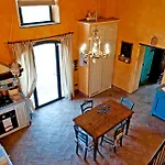 Villa Sotto Colle - E *