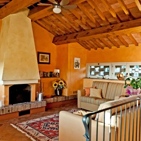 Sotto Colle - E Villa