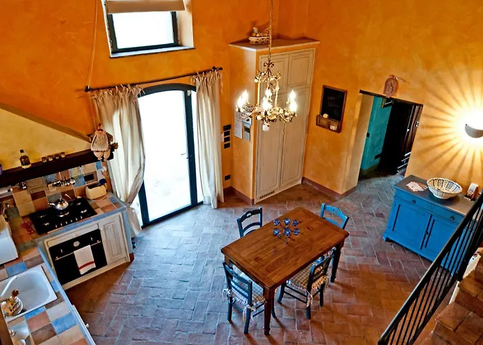 Villa Sotto Colle - E *